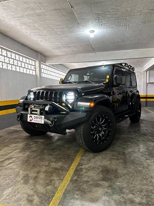JEEP WRANGLER 2.0 TURBO GASOLINA SAHARA 4P 4X4 AT8